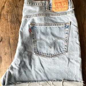 Plus size vintage Levi’s denim shorts